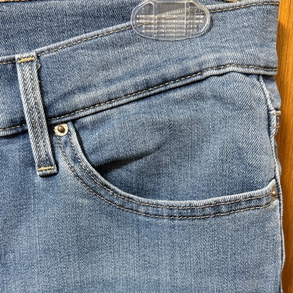 Levi's Classic Blue Slimming Skinny Jeans 31 - Picture 6 of 12